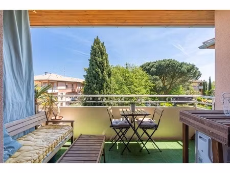 t3  2 chambres  terrasse  climatisation  2 places de parking