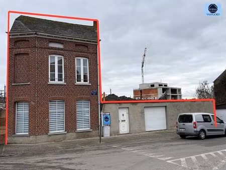 zeer goed gelegen woning nabij centrum