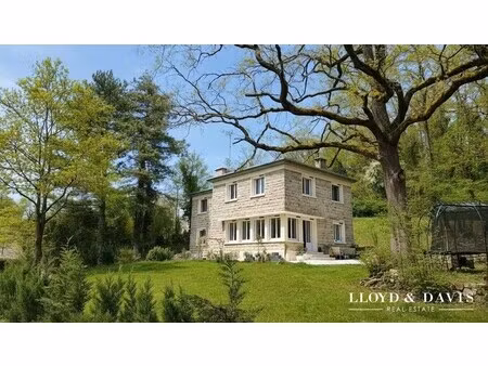 maison de luxe à vendre à verneuil-en-halatte : 550 000 € | 200m²