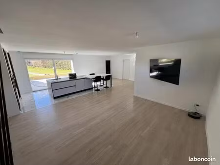 maison 7 pièces 145 m²