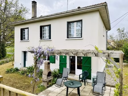 propriété de 3 chambres avec piscine près d'eymet