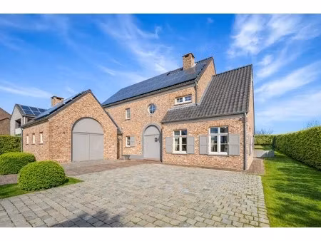 exclusieve villa met hoogstaande afwerking in een idyllische omgeving
