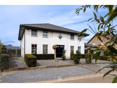 elegante villa (384m²) op perceel van 1.349m²