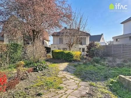 rustig gelegen villa met atelier ±60m² op 10 25a