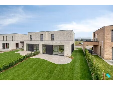 halfopen nieuwbouwwoning in wielsbeke