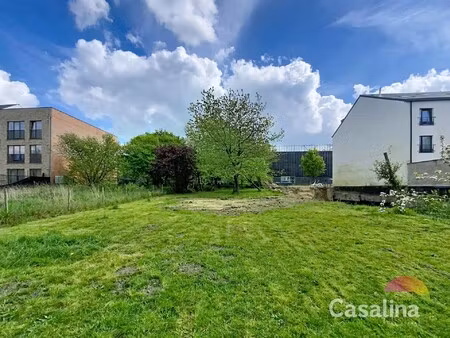 bouwgrond voor 2-gevel woning  gevelbreedte 8m  3a70ca.