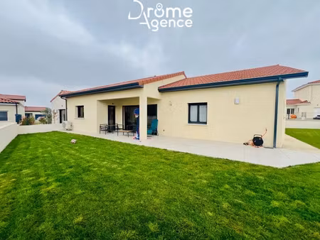 location maison 6 pièces 118 m² à bésayes (26300)