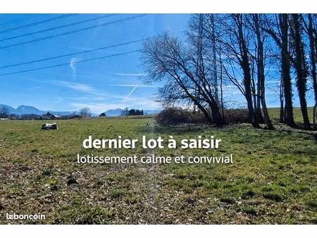 terrain 823 m² cruseilles