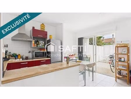 plein centre bourg  appartement plain pied avec jardin 2 chambres sans travaux!