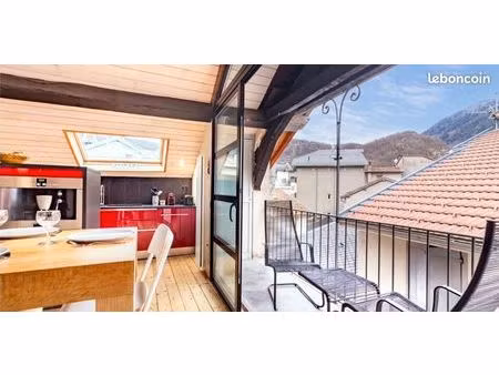 superbe appartement avec terrasse centre ax-les-thermes