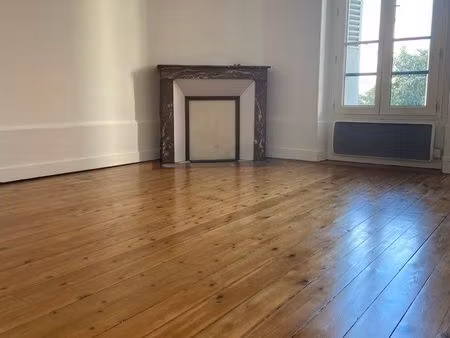 beau t3 charme de l’ancien prox centre ville