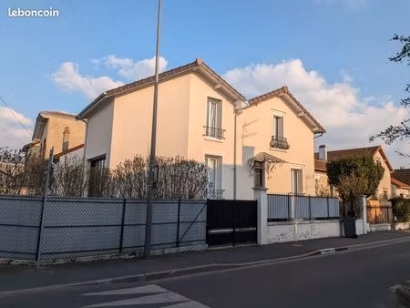 ❤️charmante maison rénovée de 156 m² + studio indépendant - 10min gare houilles (rer a - l