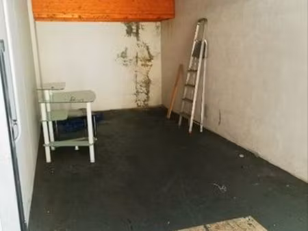 boxe fermé roquebrune cap martin dans residence sécurisée■12 49 m2■acces par ascenseur à v