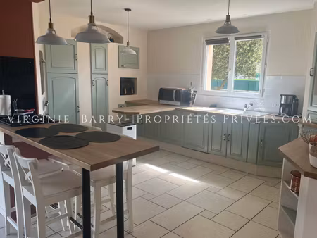 belle maison de plain pied de 150 m² non mitoyenne