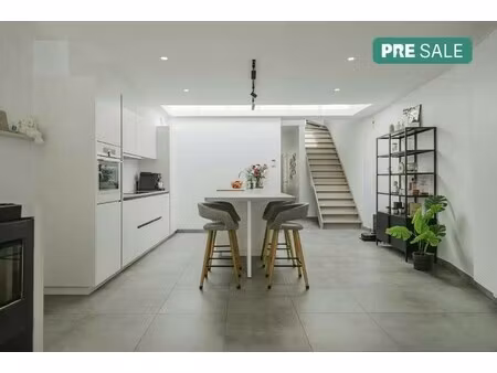 instapklare woning te koop in heule  nabij centrum kortrijk!