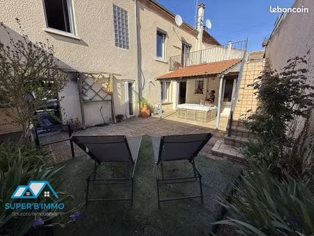 maison 6 pièces 163 m²