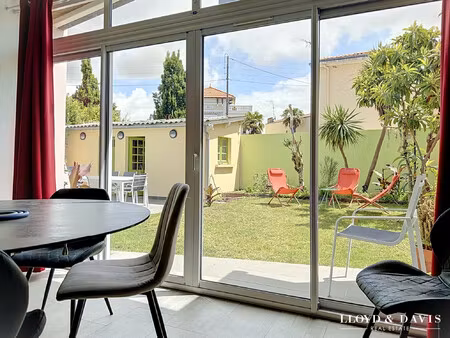 maison de ville avec jardin  400 mètres plage
