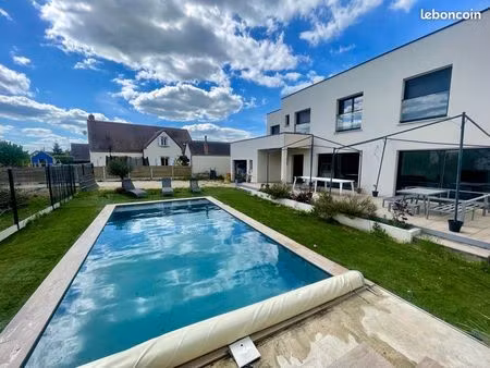 maison contemporaine avec piscine