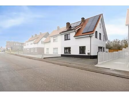 modern halfopen huis te koop in tongeren