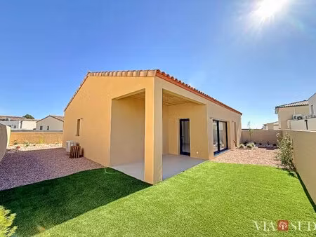 vendres - maison neuve de plain-pied  3 chambres  deux salles d'eau  garage et jardin...