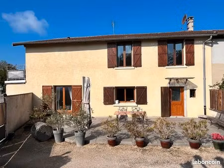 maison balan village 154 m²
