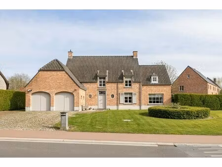 karaktervolle landelijke villa met hoogwaardige afwerking in boortmeerbeek