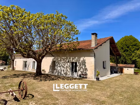 maison 6 pièce(s)  brie-sous-chalais