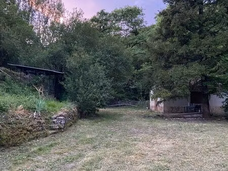 très beau terrain de loisirs saint ambroix