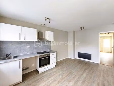 studette de 29 84 m² à montigny-sur-loing