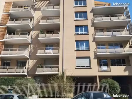 t1 bis  résidence récente  parking