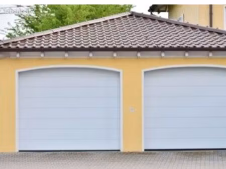 urgent cherche garage