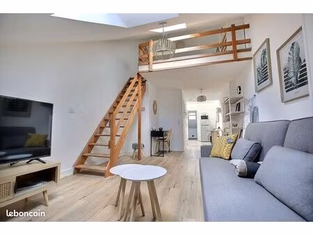 t2 duplex entièrement meublé