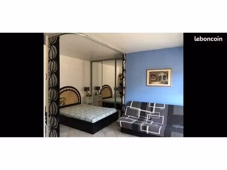 recherche appartement vue mer au lavandou – proposition d’échange