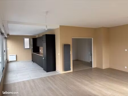 appartement t4 centre entièrement rénové grande terrasse