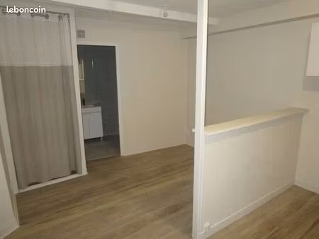 studio 22m2 location 330 euros