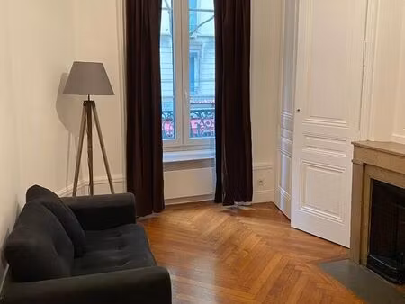 appartement 1 pièce 40 m²