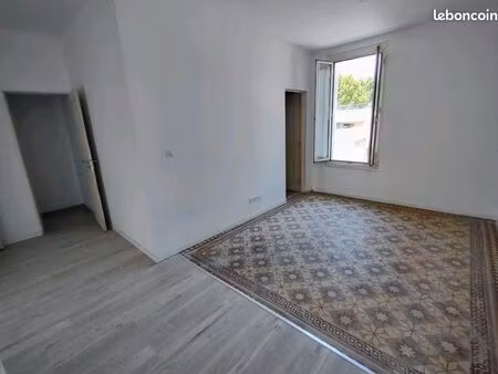 appartement p2 nîmes - quartier d'alzon