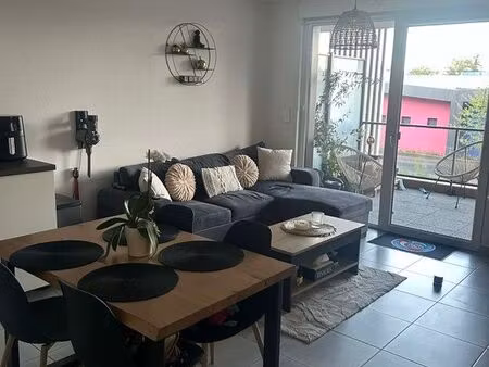 appartement 2 pièces grand balcon