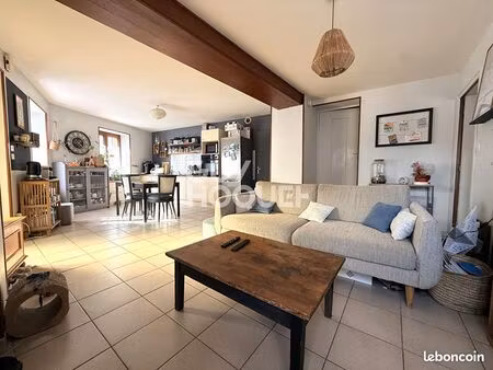 appartement 2 pièces 52 m²