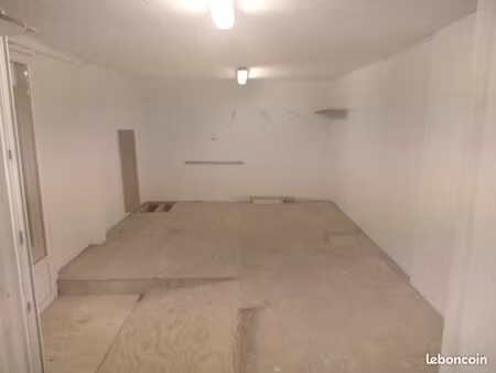 a louer atelier ou box de stockage