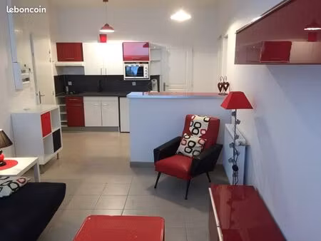 loue studio entièrement meublé belley centre