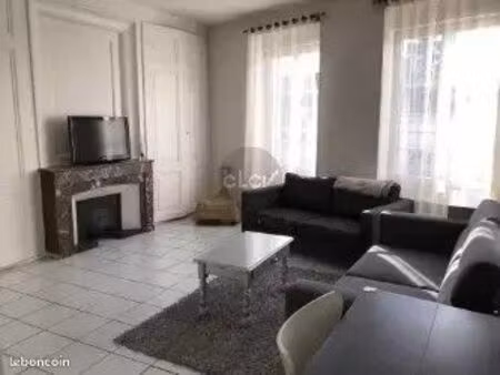 appartement 3 pièces 55 m²