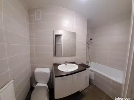 grand studio lumineux meublé rosny sous bois