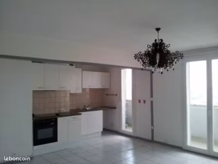 t4 lumineux – 70m²