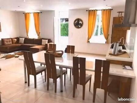 maison 4 pièces de 90m2