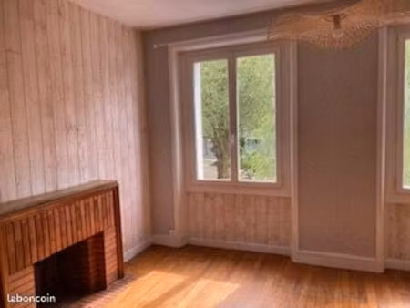 t3 refait à neuf à louer lorient centre 70 m² libre