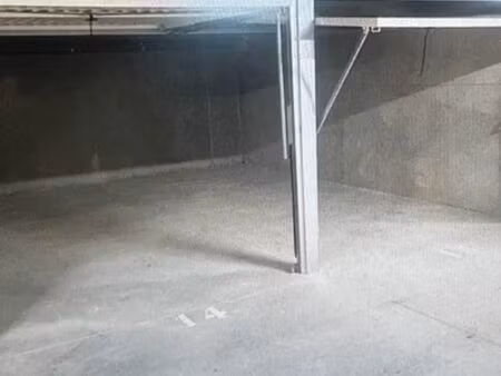 box 32 m2 dans résidence sécurisée