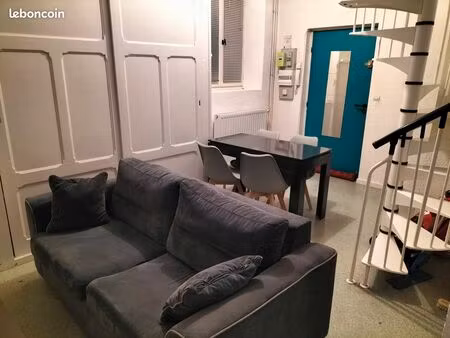 t2 duplex meublé - centre lyon - quai de saône