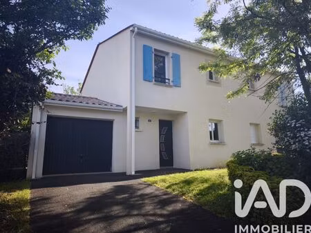 maison traditionnelle à chauray (79180)