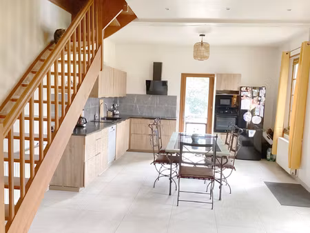 maison individuelle avec dépendance aménagée